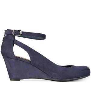 American Rag Women's Miley Wedge Heel